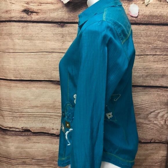 Chico’s button down embroidered collared silk blouse - Picture 4 of 11